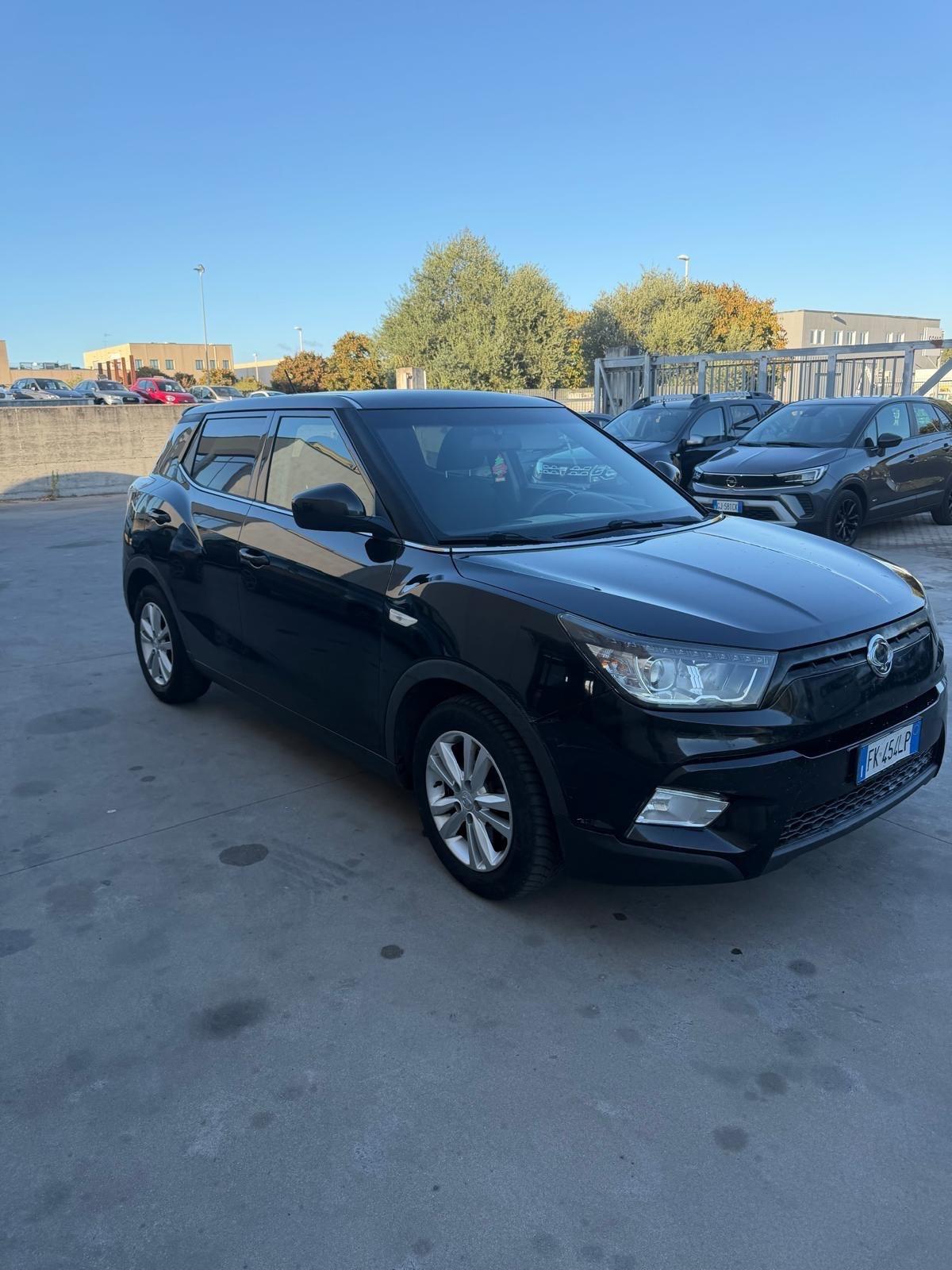 Ssangyong Tivoli 1.6d 2WD Be Visual Hot Aebs