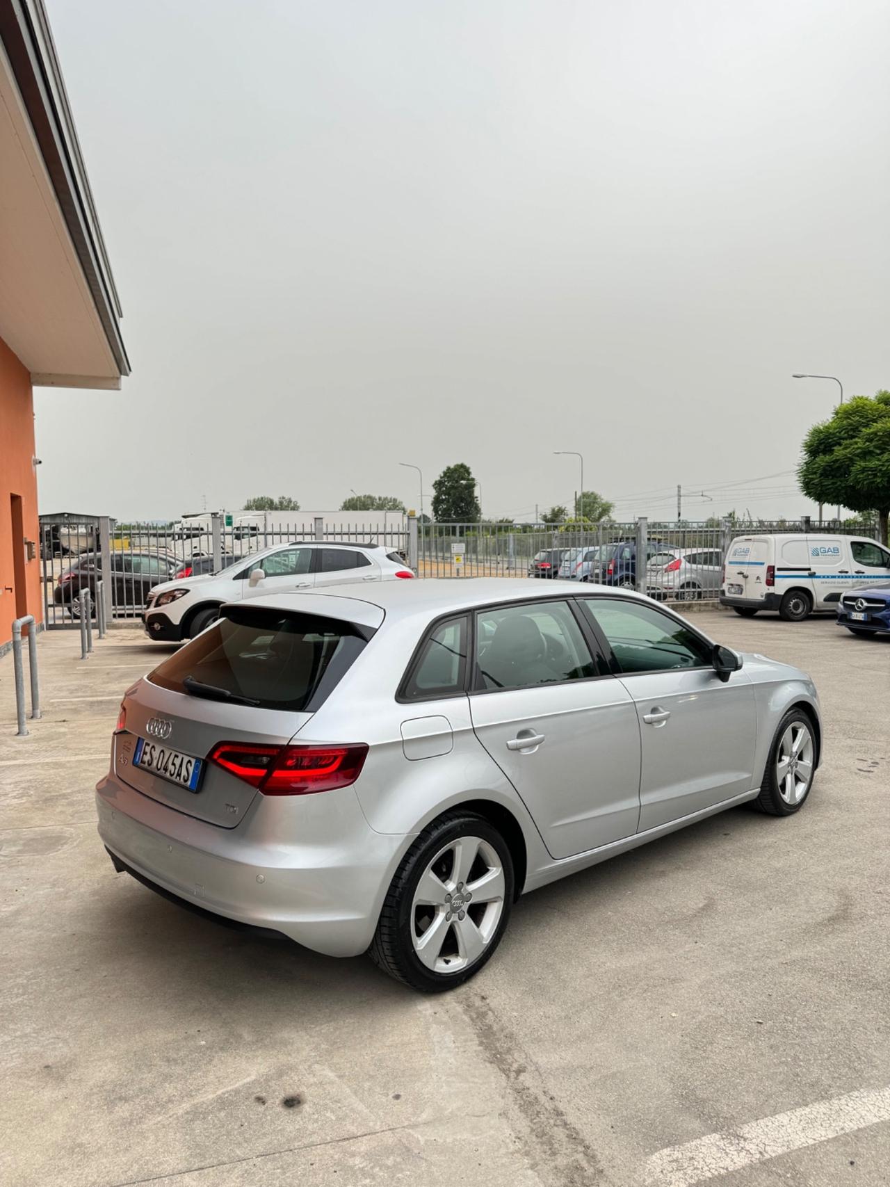 Audi A3 1.6 TDI S tronic Ambition