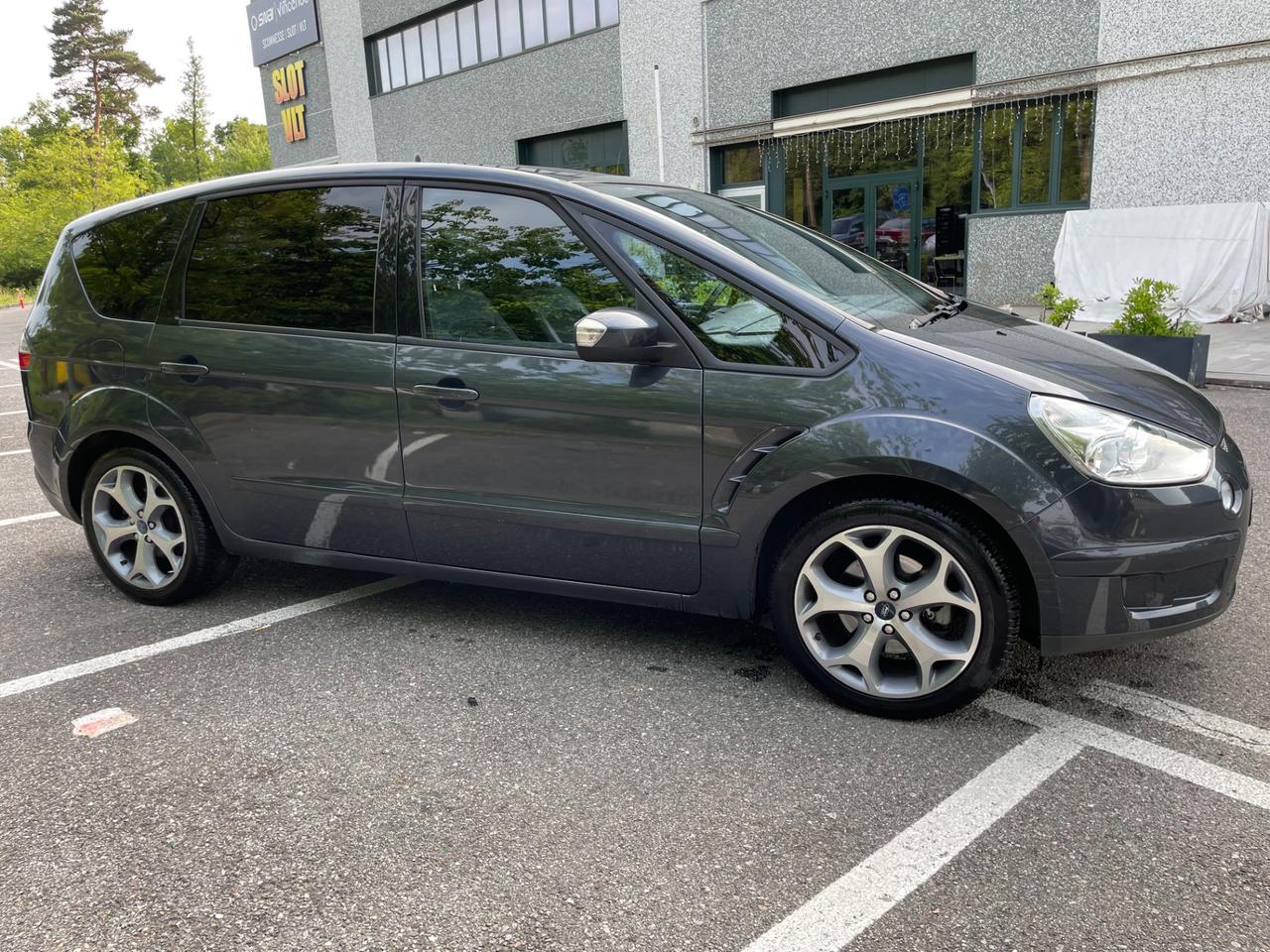 Ford S-Max 2.0 TDCi 140CV 6tr. Titanium DPF* 7 Posti *