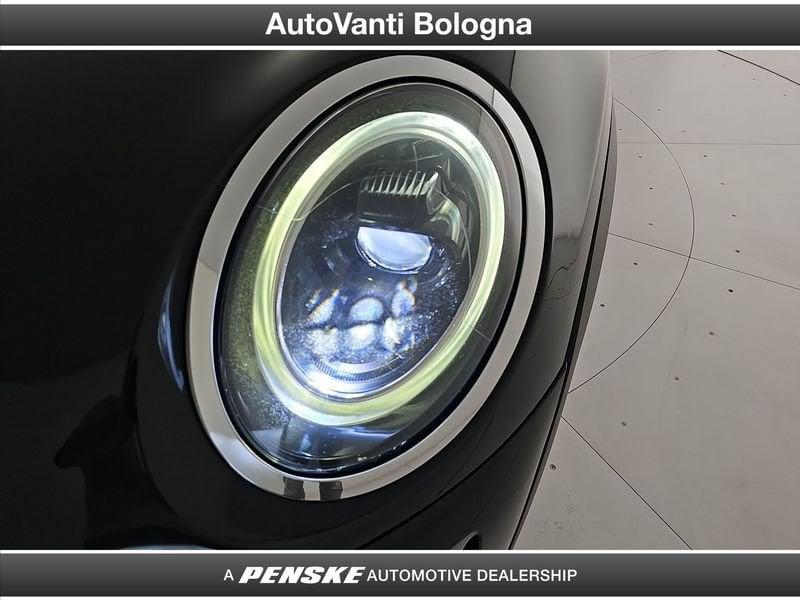 MINI Mini 5 porte Mini 5p 1.5 One Essential 102cv auto