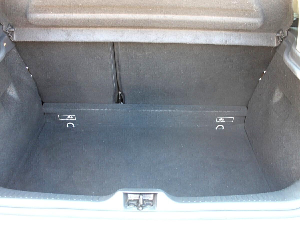 Renault Clio 1.2 Life 75cv E6 Navi PDC Retrocamera FINAZIABILE