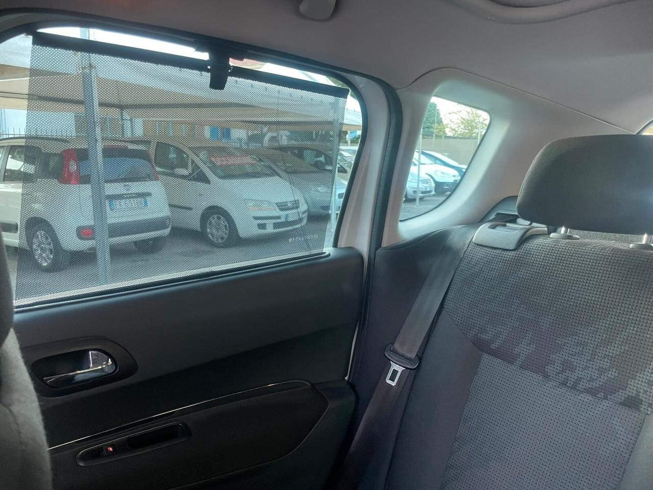 Peugeot 3008 2.0 HDi 150CV Business