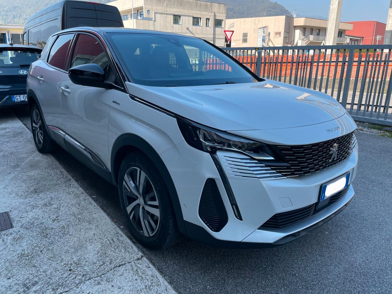 Peugeot 3008 Hybrid 225 e-EAT8 Allure Pack