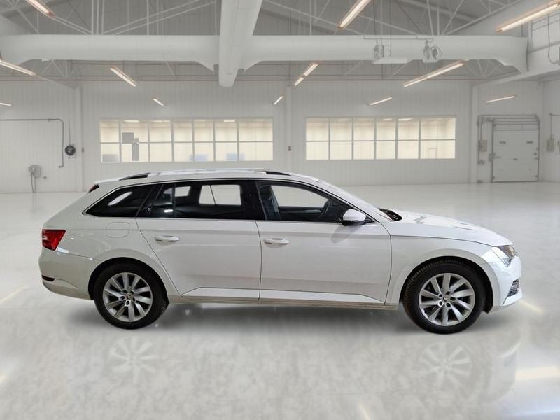 SKODA SUPERB WAGON 1.4 TSI PLUG-IN HYBRYD EXECUTIVE DSG