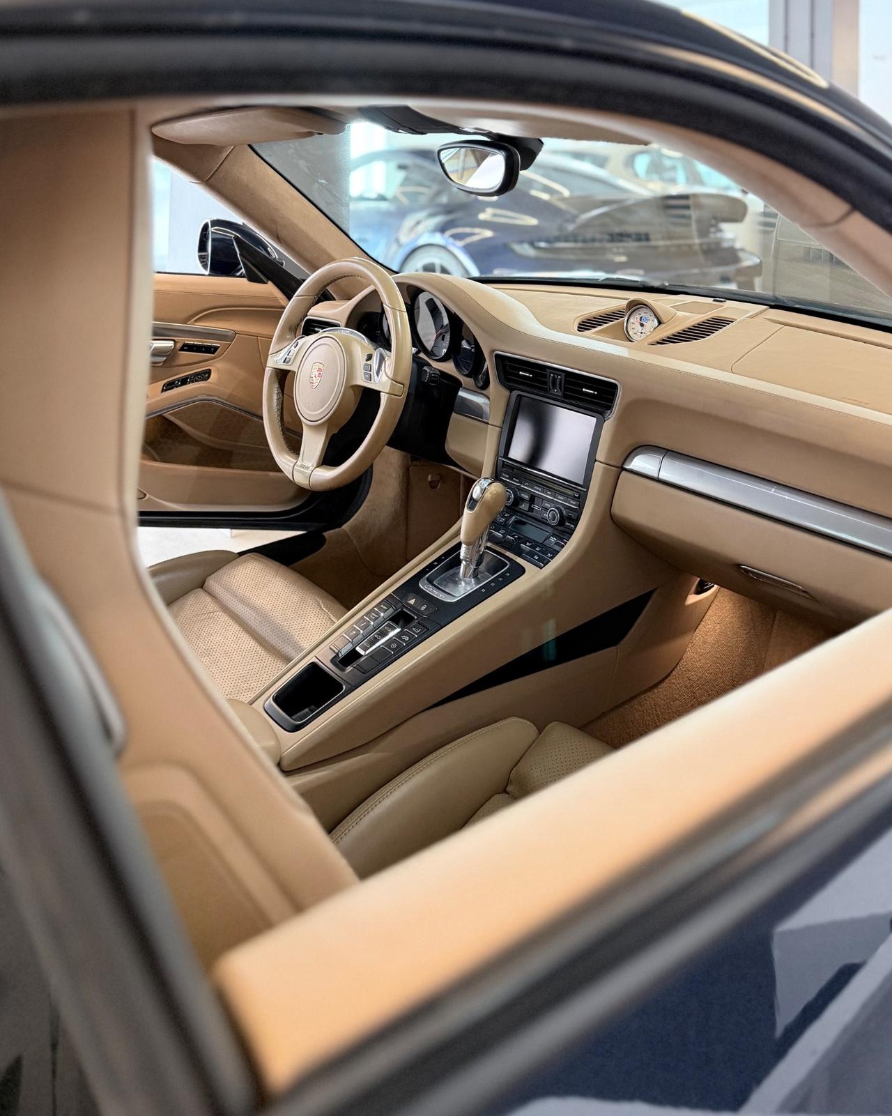 Porsche 911 3.8 Carrera 4S Coupé