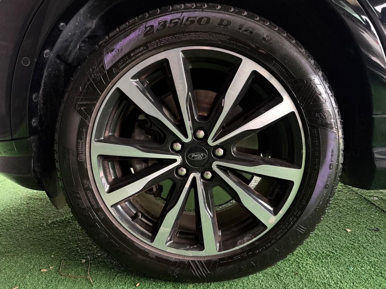 Ford Kuga 2.0 TDCI 150 CV S&S AWD Powershift ST-Line