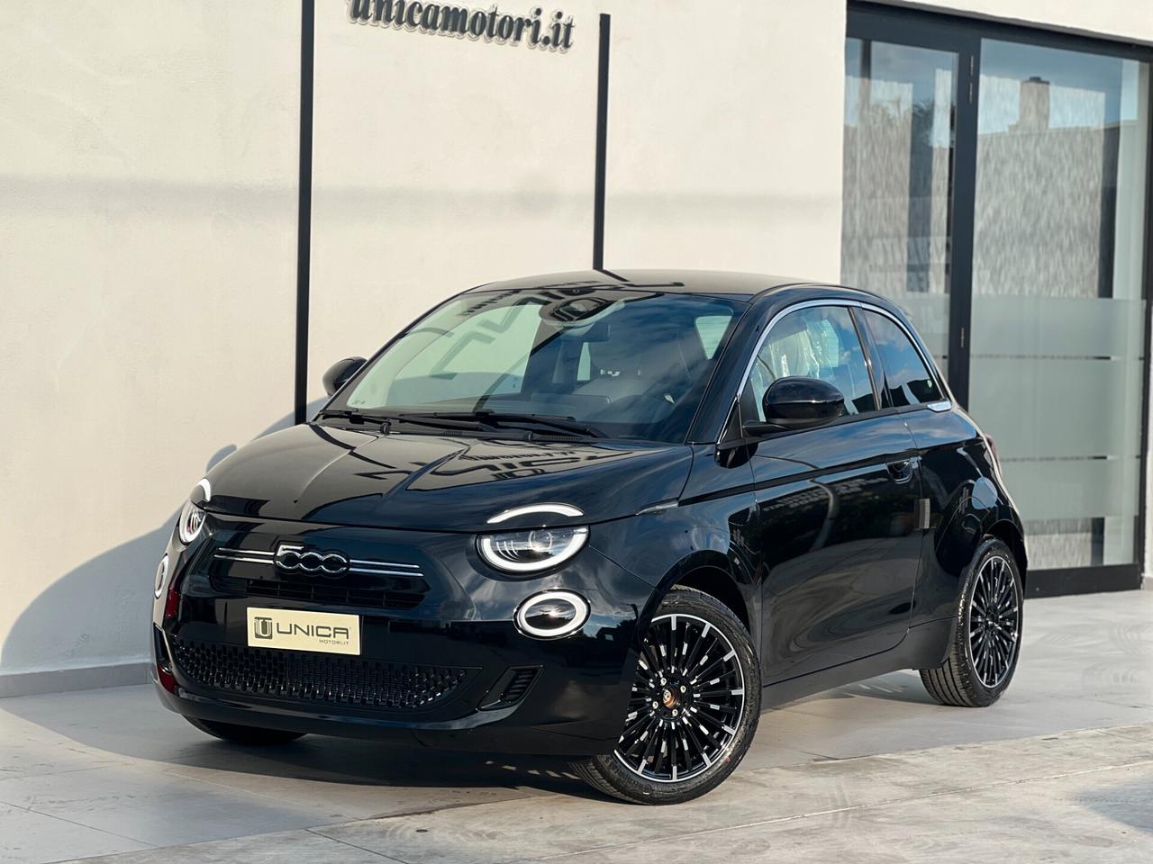 Fiat 500 1.0 Hybrid Icon ITALIANA NUOVA Mod. 2026 KM0 PROMO FINANZIAMENTO