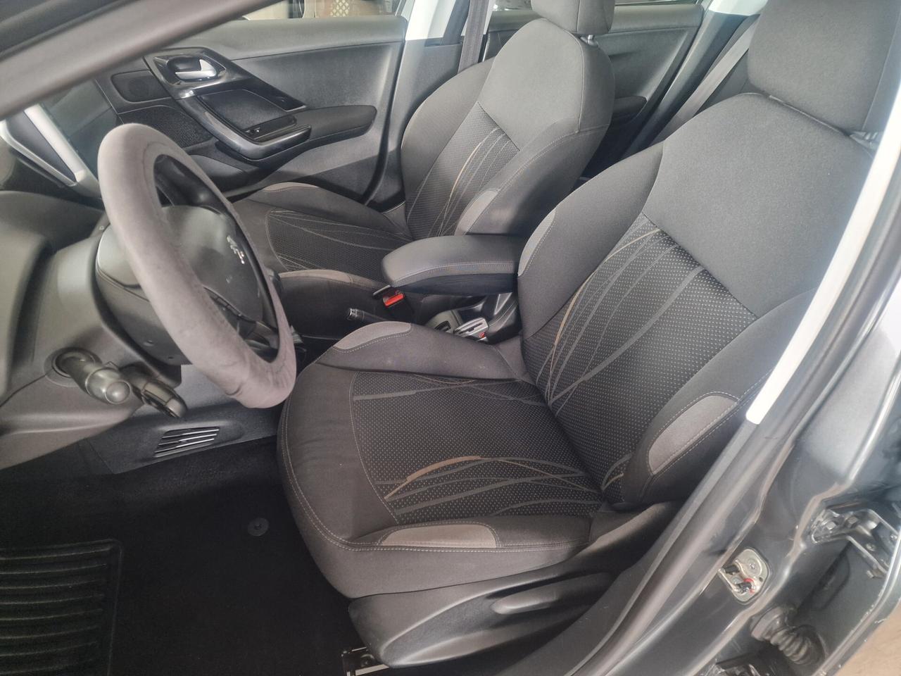 Peugeot 208 1.4 HDi 5 porte