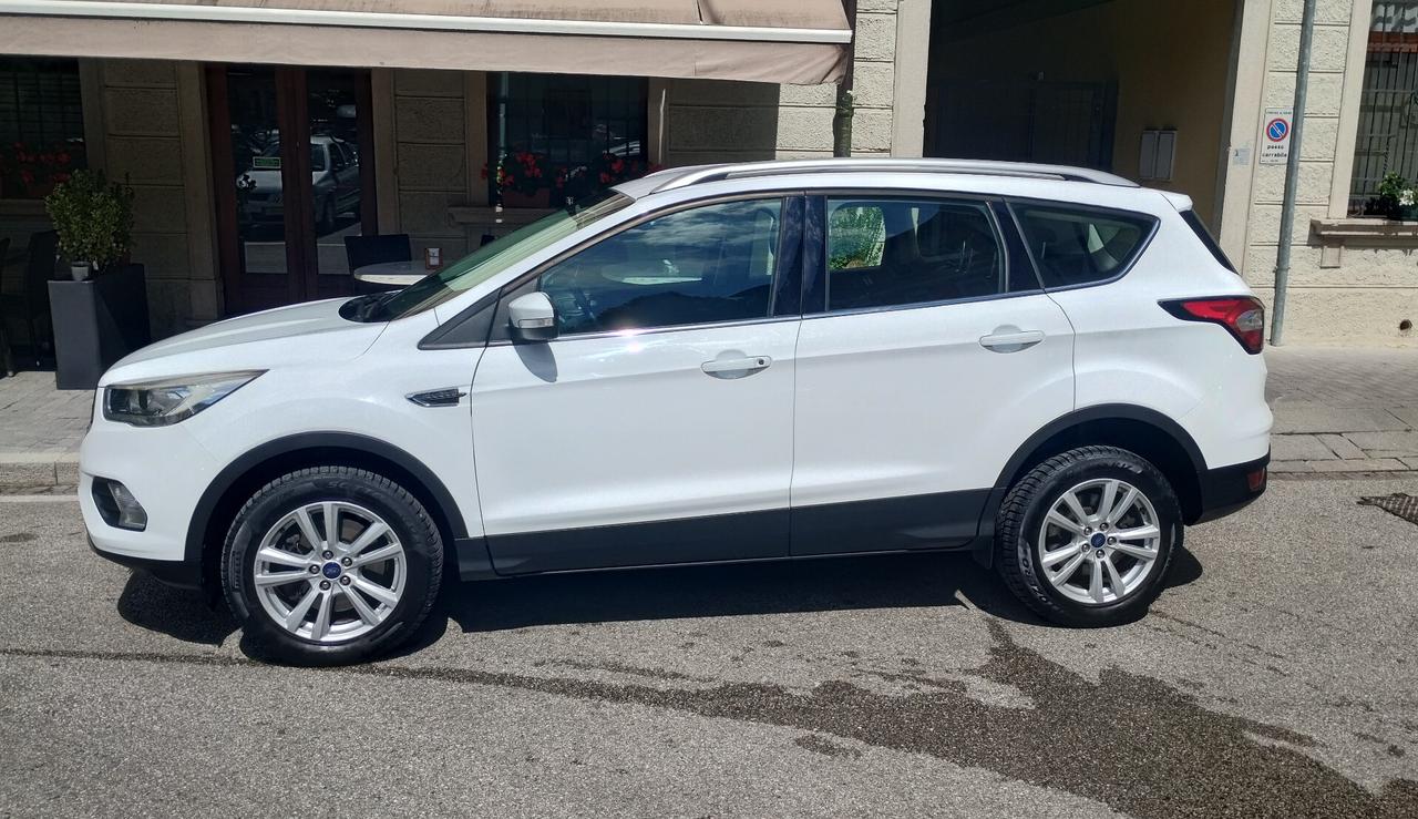 Ford Kuga 2.0 TDCI 150 CV S&S 4WD Powershift Business