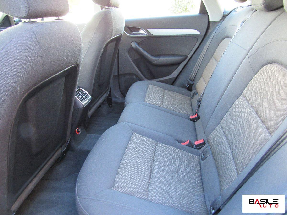 AUDI - Q3 - 2.0 TDI quattro S tronic Business Plus