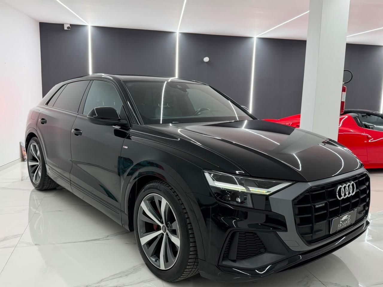 Audi Q8 50 TDI 286 CV quattro Sline