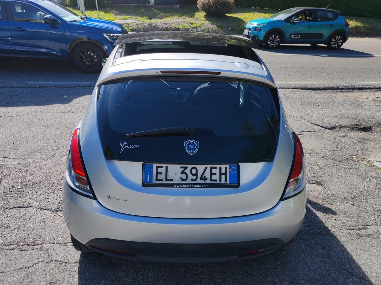 Lancia Ypsilon 0.9 TwinAir 85 CV 5 porte S&S DFN Platinum