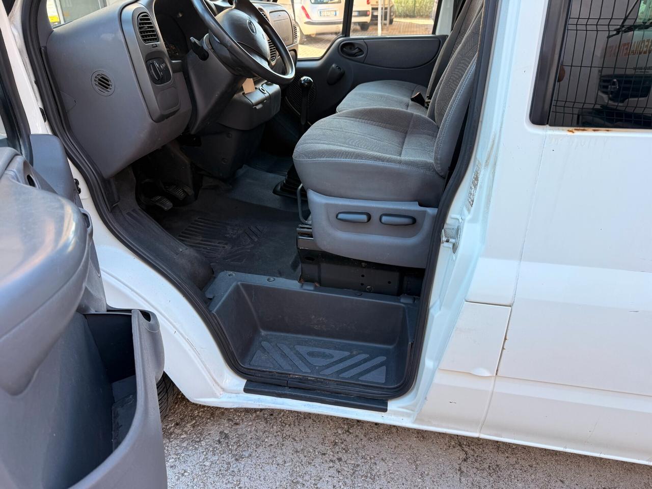 Ford Transit 2.0 Tdci 9 Posti Gancio Traino 18q