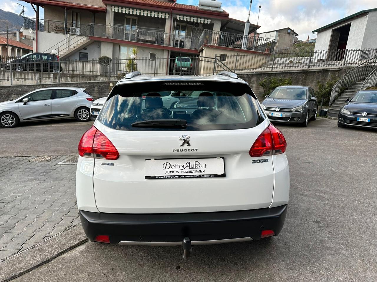 Peugeot 2008 BlueHDi 100 Allure