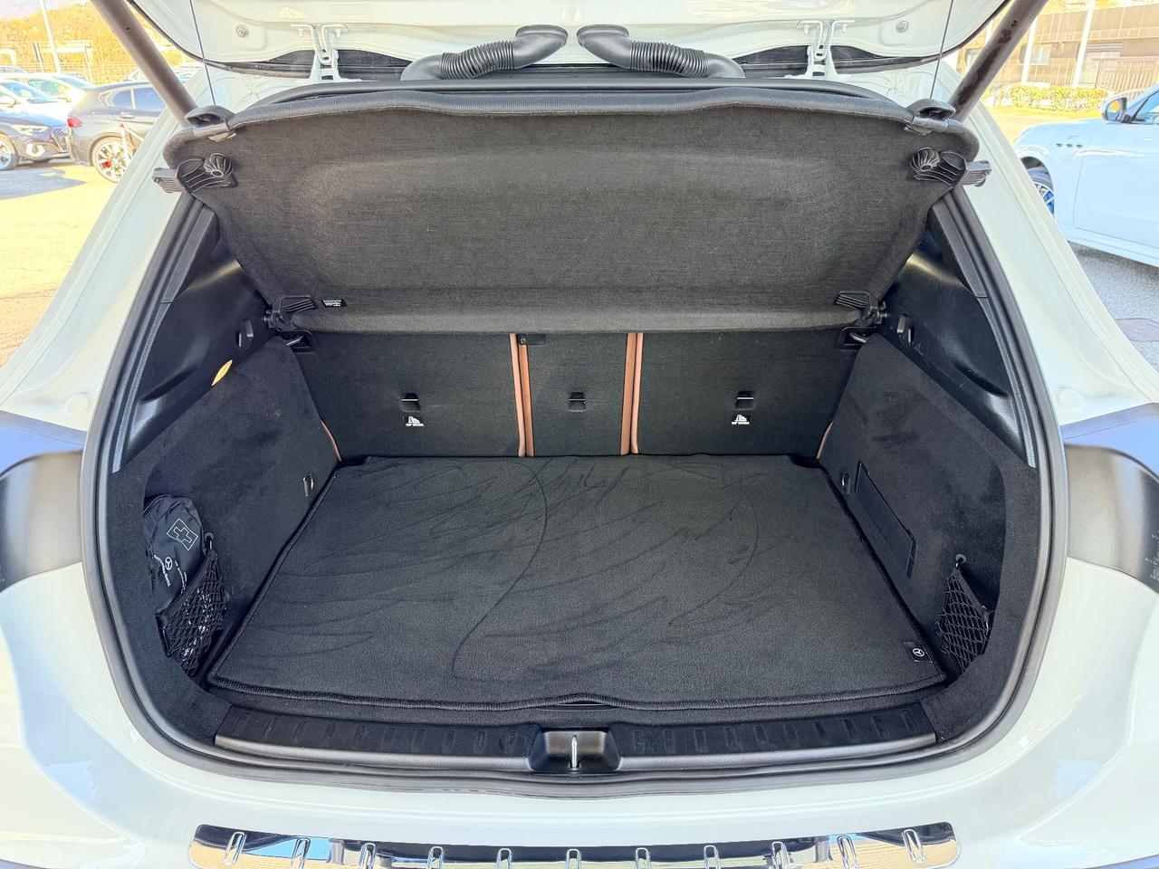 Mercedes-benz GLA 200 d Automatic AMG Line Premium Plus