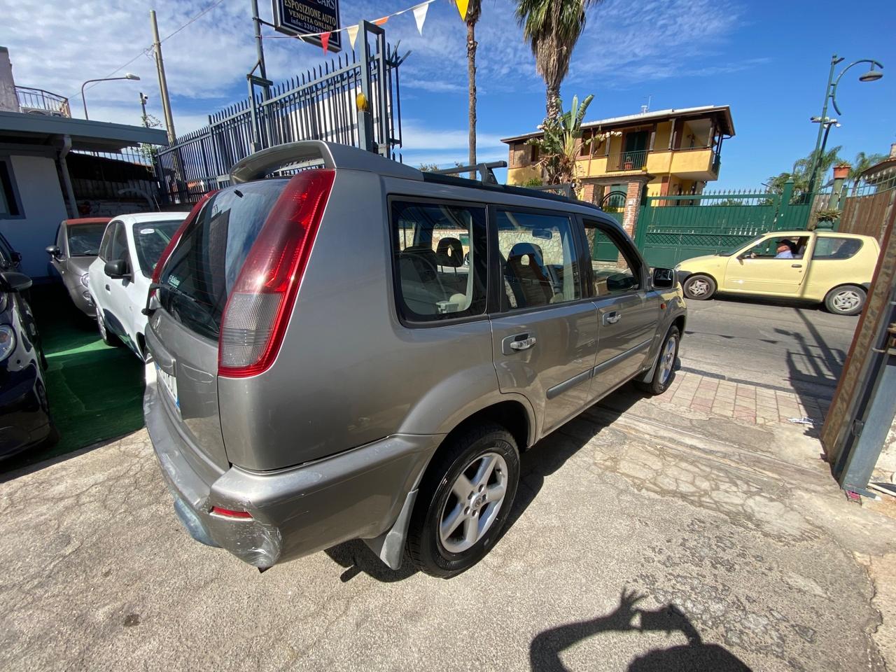 Nissan X-Trail 2.2 TD Di Elegance