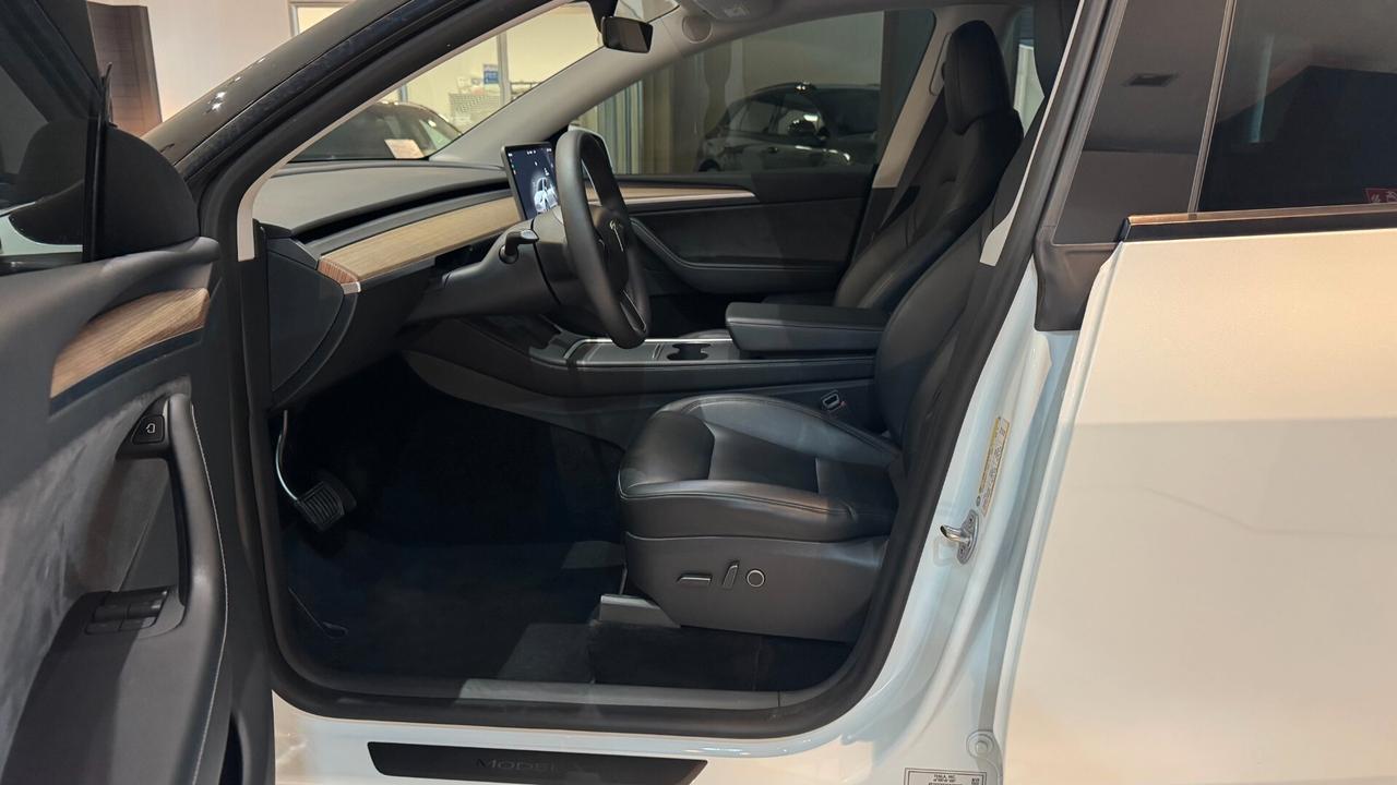 TESLA MODEL Y RWD 120CV - 2024