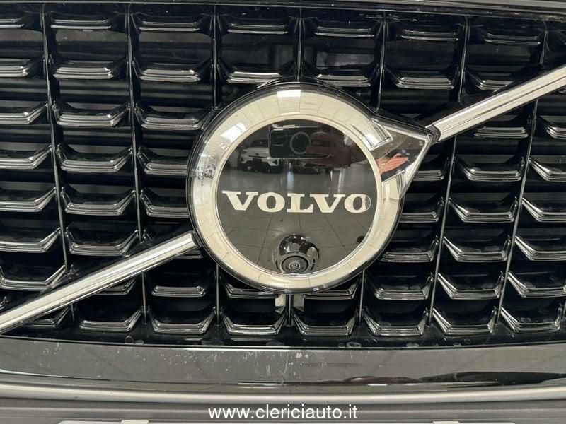 Volvo XC60 B4 (d) automatico Plus Dark