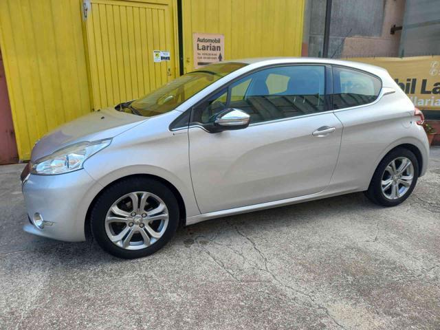 PEUGEOT 208 serie 1.2 VTi 82 CV 3 porte Allure neopatentati