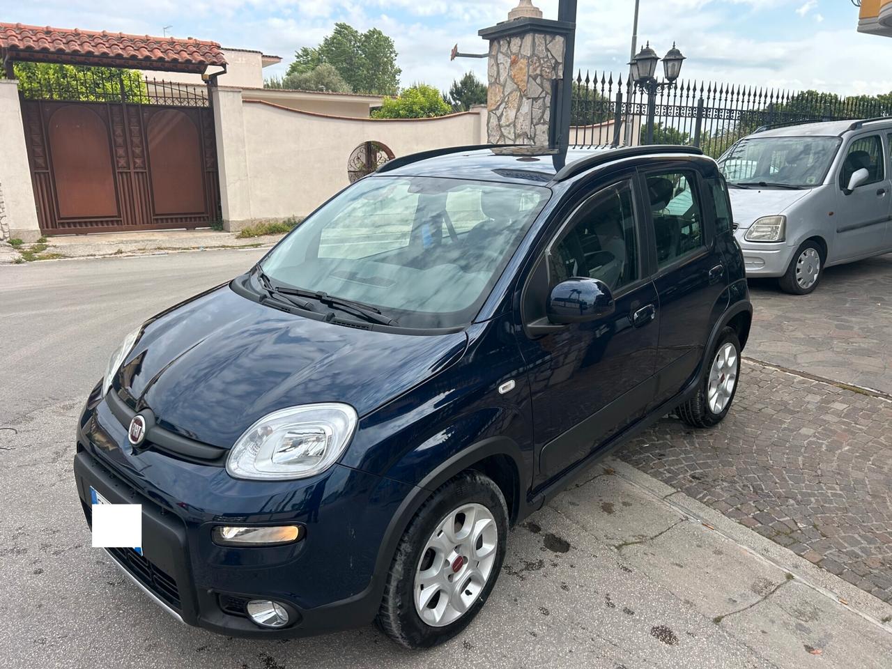 Fiat Panda 0.9 TwinAir Turbo Natural Power Lounge