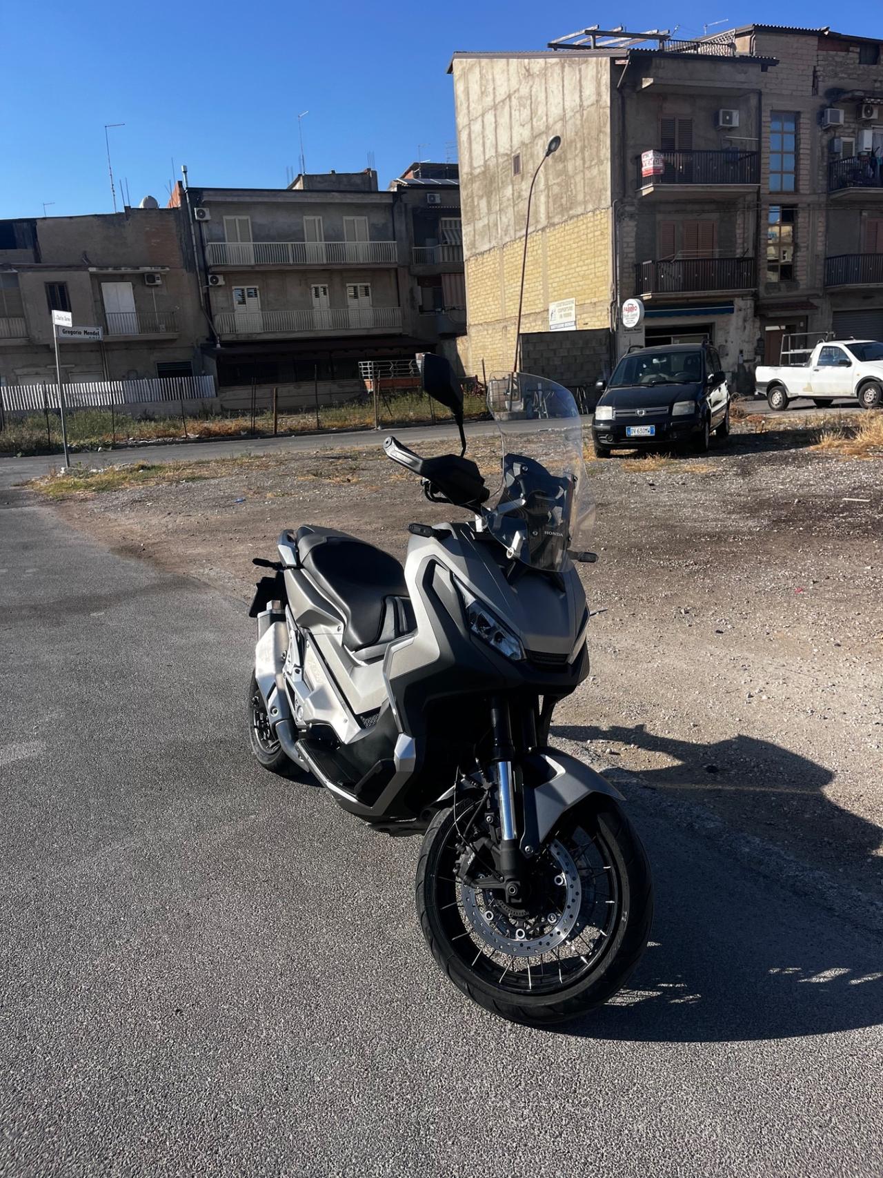 Honda ADV 350 2023 bauletto paravento