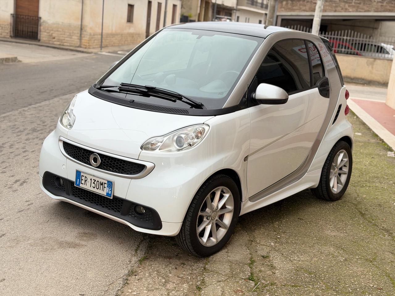 Smart ForTwo 1000 62 kW coupé passion
