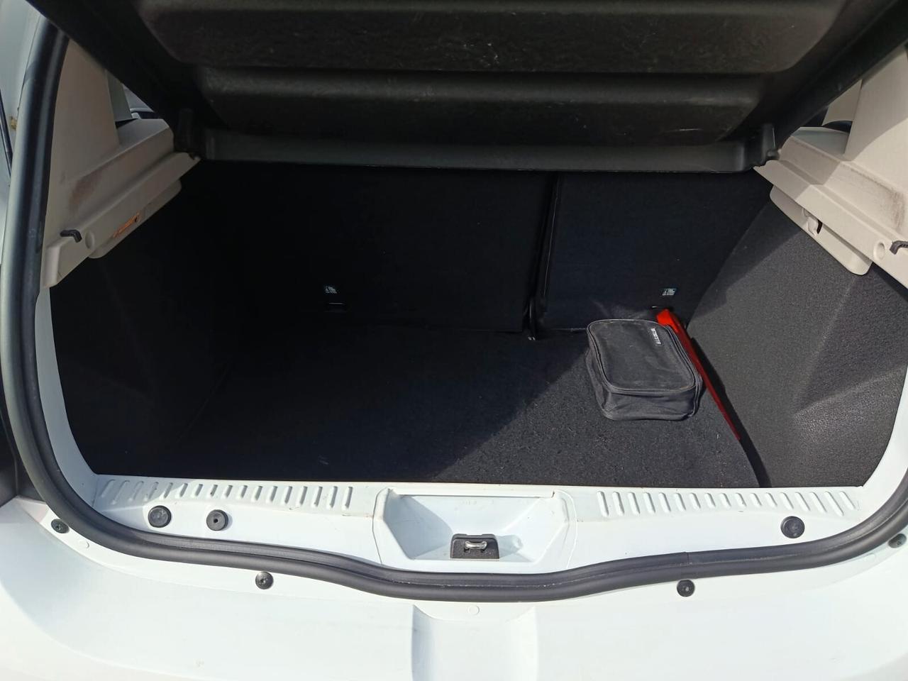 Dacia Sandero 1.2 75CV