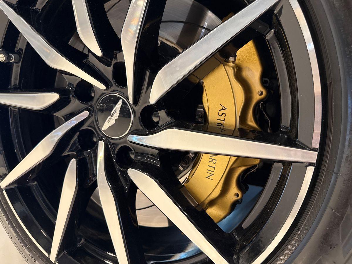 ASTON MARTIN DB11 Coupe 4.0 V8 auto