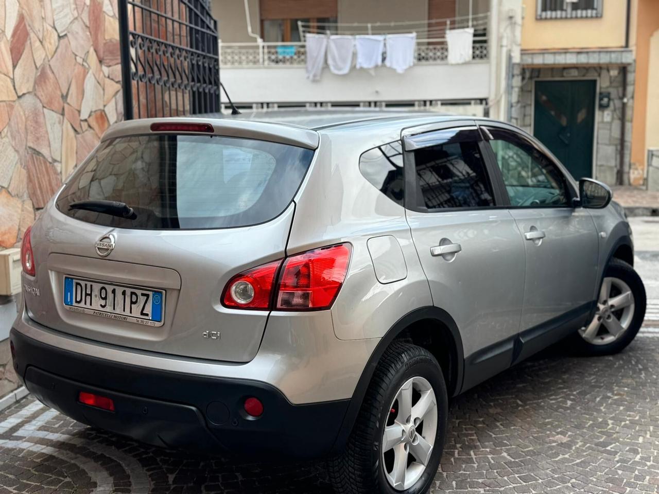 Nissan Qashqai 2.0 dCi DPF Tekna