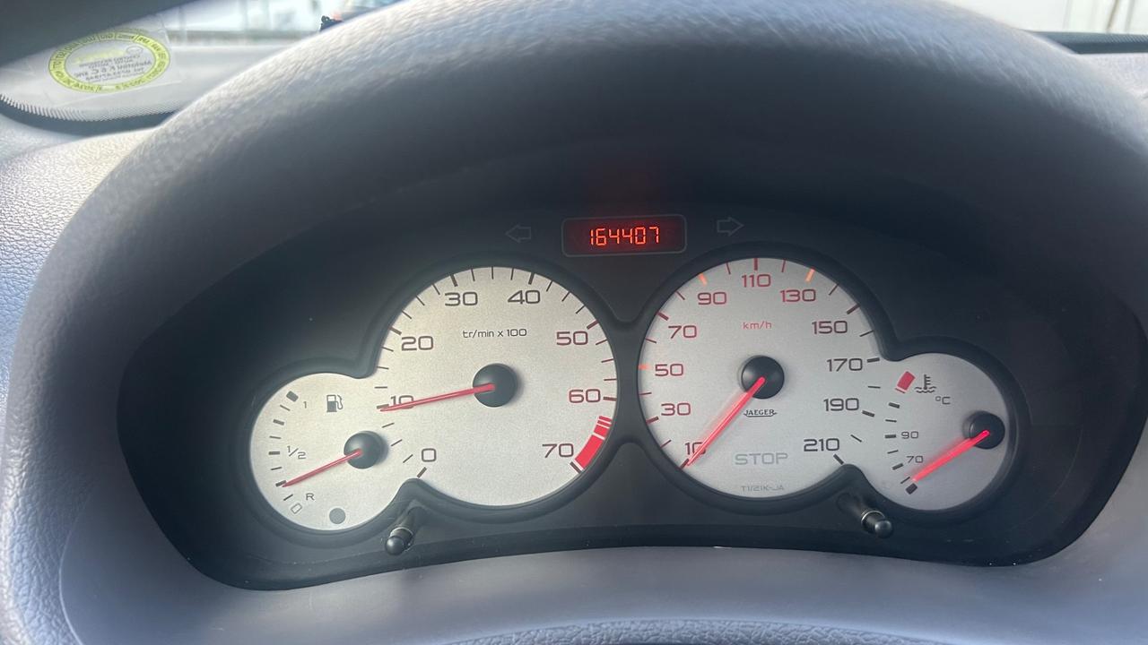 Peugeot 206 1.1 5p. XR
