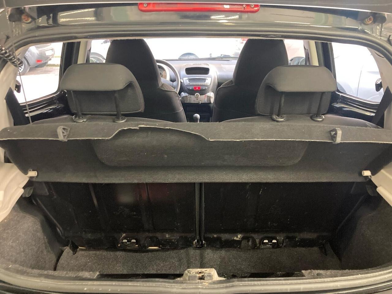 Peugeot 107 1.0 -X NEOPATENTATI-2013