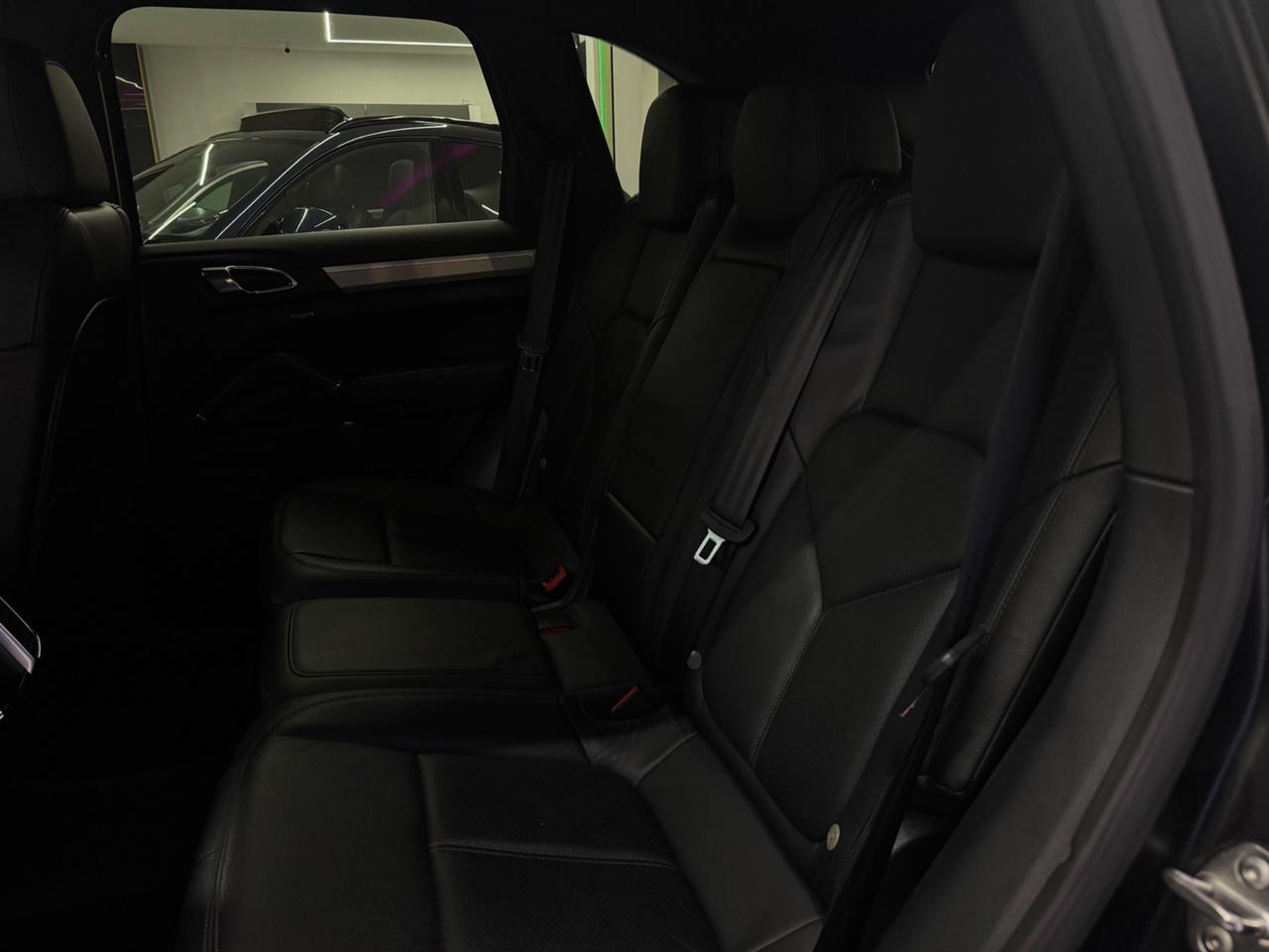 Porsche Cayenne 3.0 Diesel Iper Full