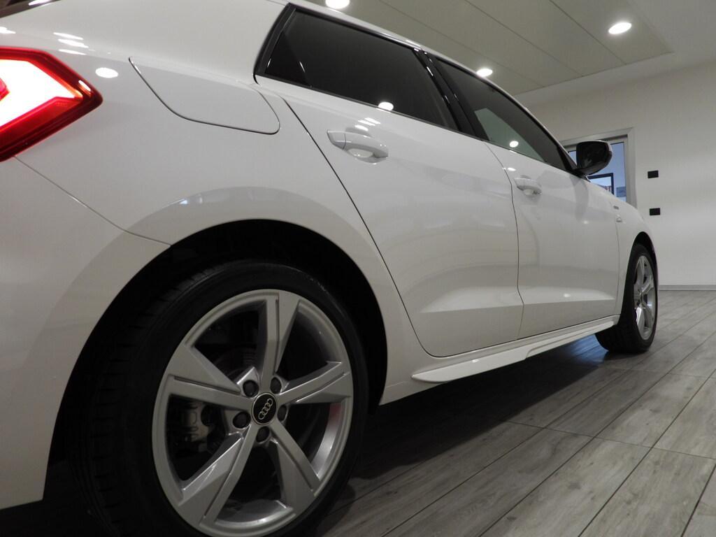 Audi A1 30 1.0 TFSI S line edition