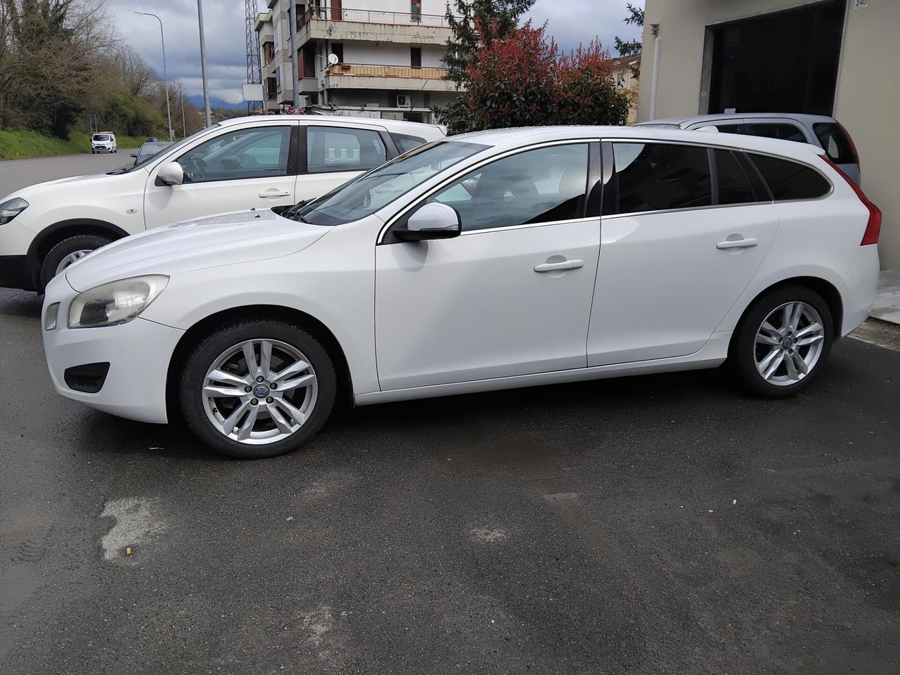Volvo V60 D4 Summum