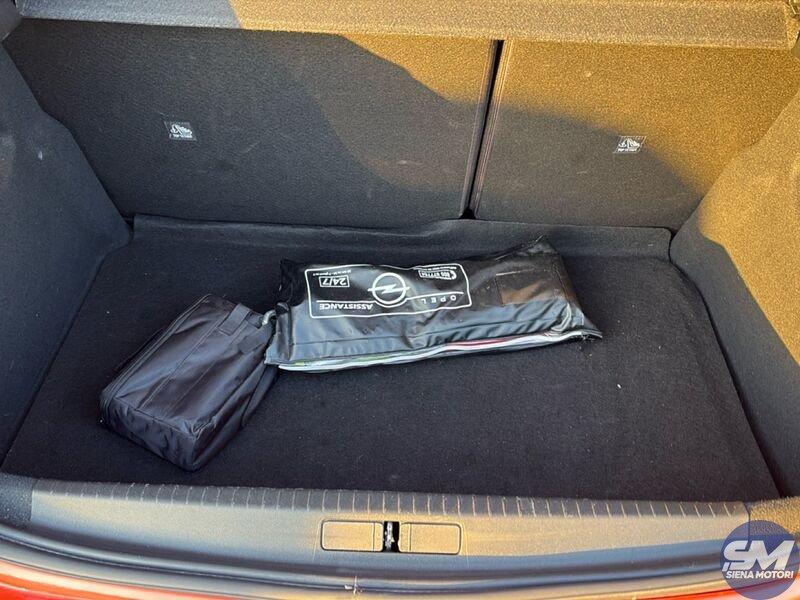 Opel Corsa 1.2 75cv Design & Tech MT5