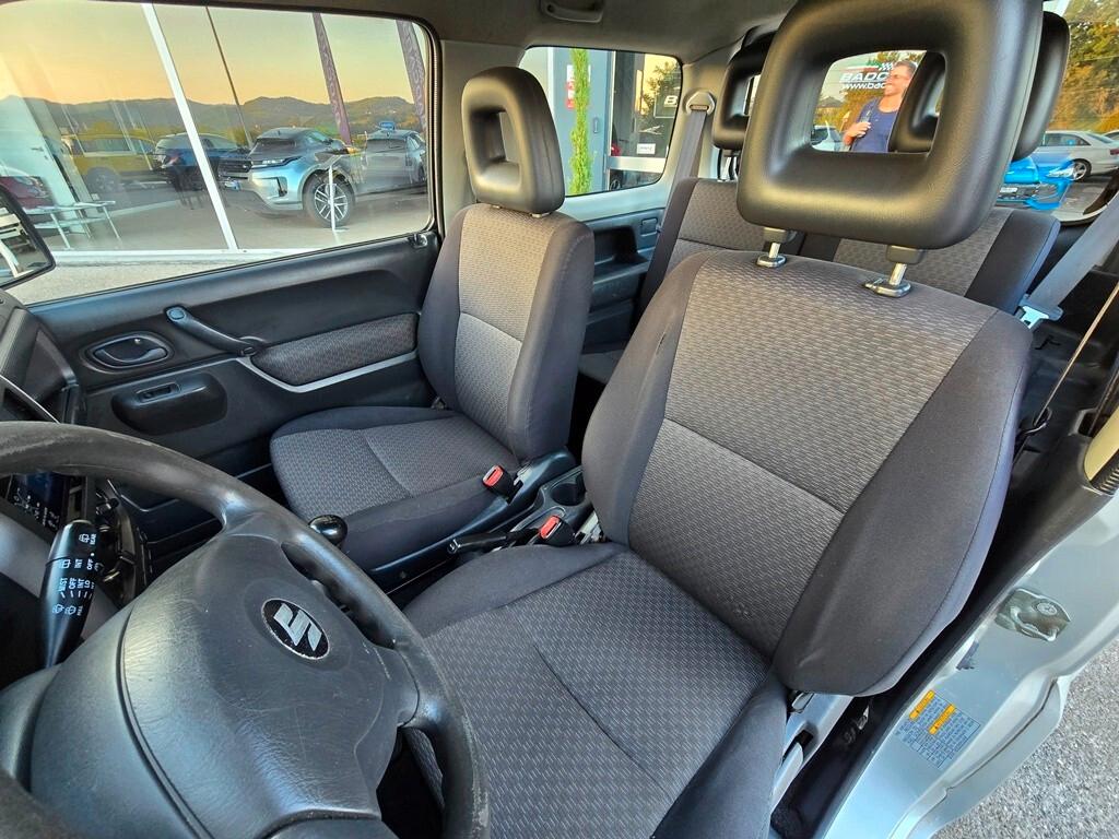 Suzuki Jimny 1.5 DDiS cat 4WD JLX