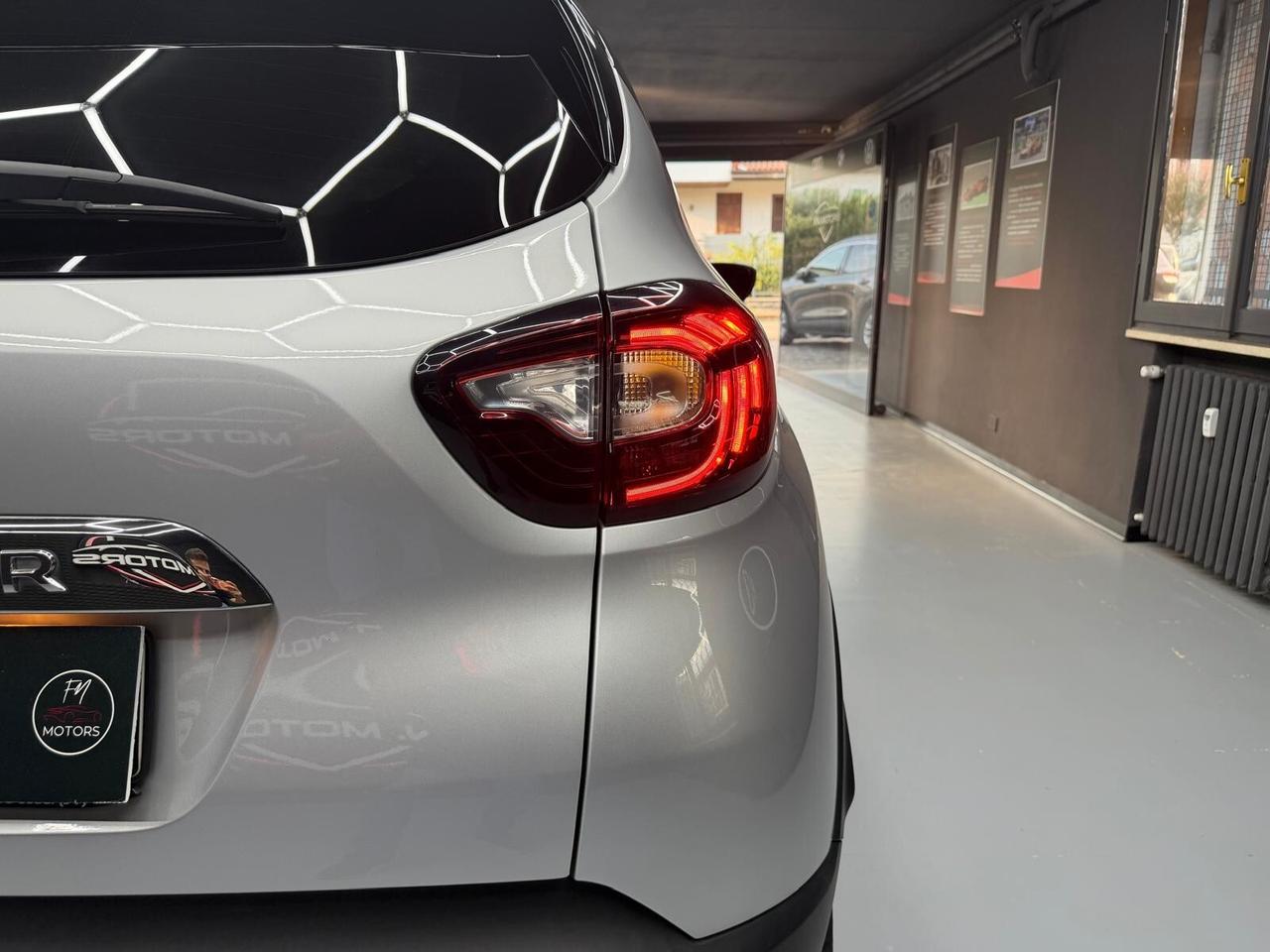 Renault Captur dCi 8V 90 CV EDC Sport Edition