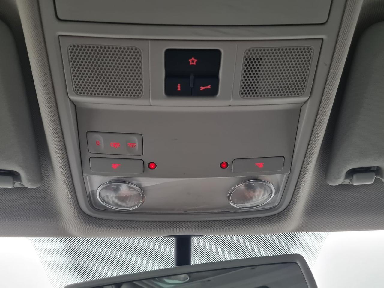 Volkswagen Tiguan 2.0 TDI BlueMotion Sport S #9743