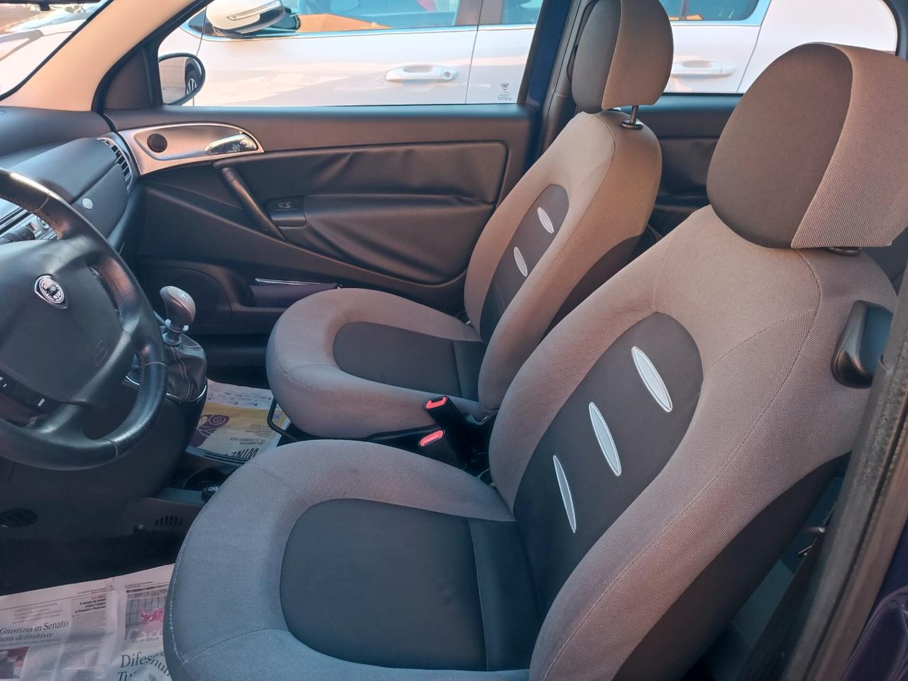 Lancia Ypsilon 1.2 Argento