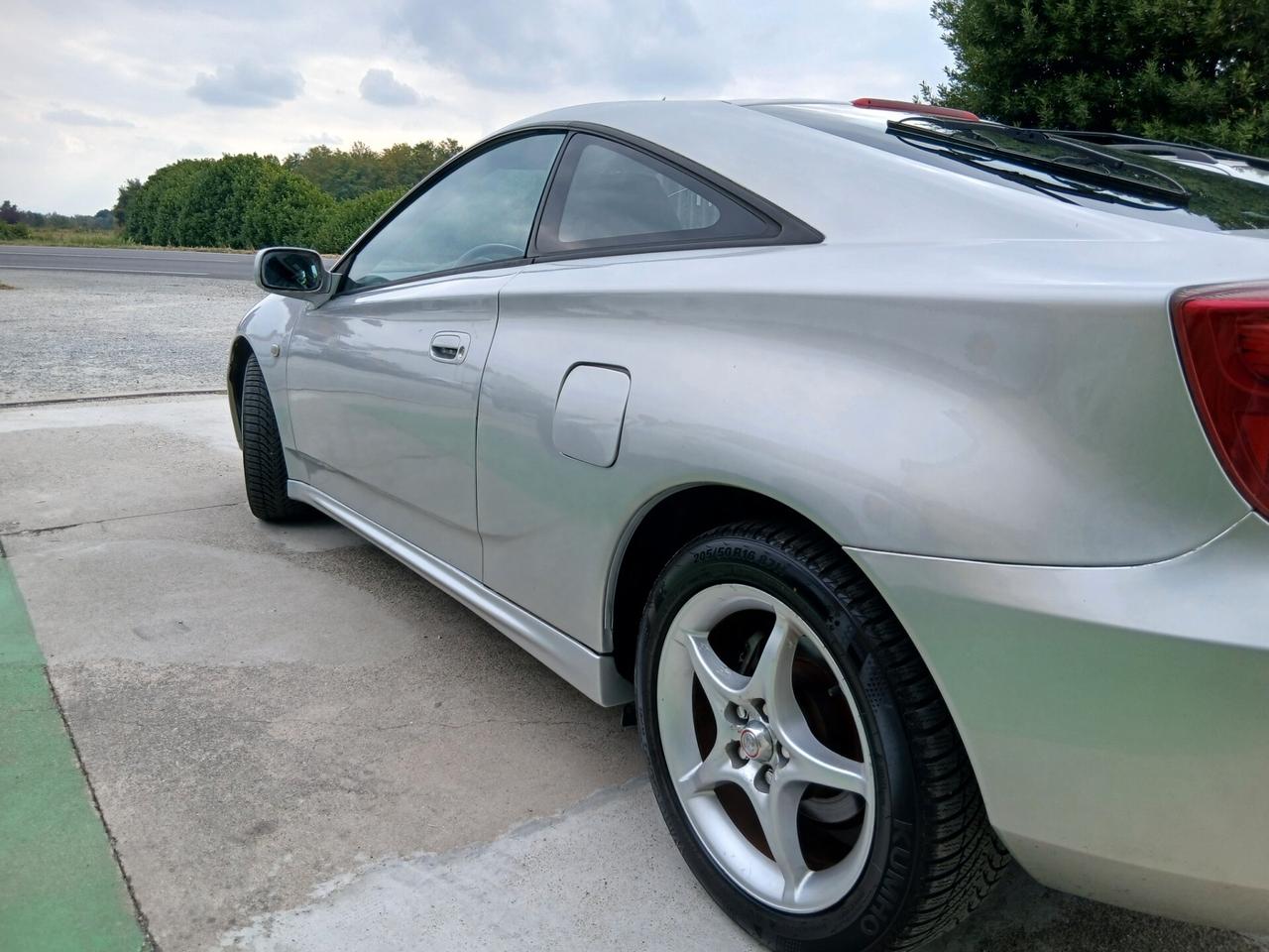 Toyota Celica 1.8 16V VVT-i