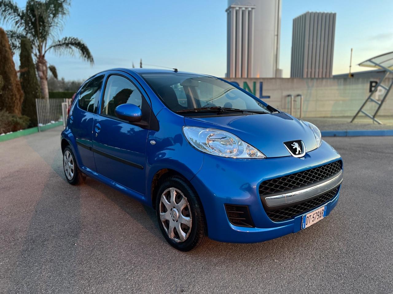 Peugeot 107 1.0 68CV 5p. (50kw) NEOPA Desir