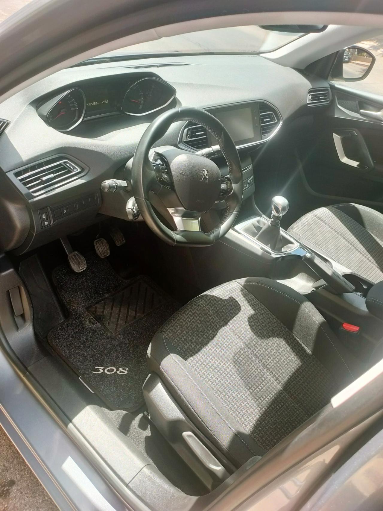 Peugeot 308 BlueHDi 100 S&S Style Allure