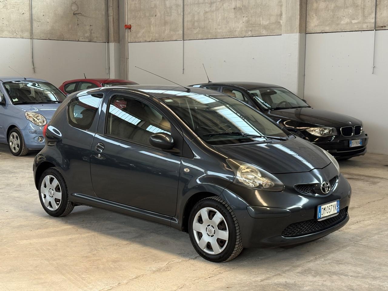 Toyota Aygo 1.0 12V VVT-i 3 porte Sol