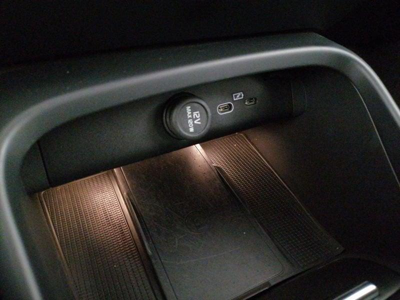 Volvo XC40 2.0 b3 Core auto