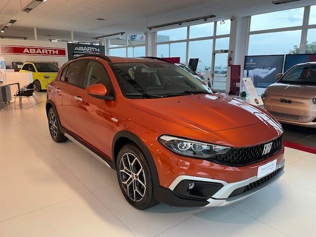 FIAT TIPO 5 PORTE IBRIDA AZIENDALE