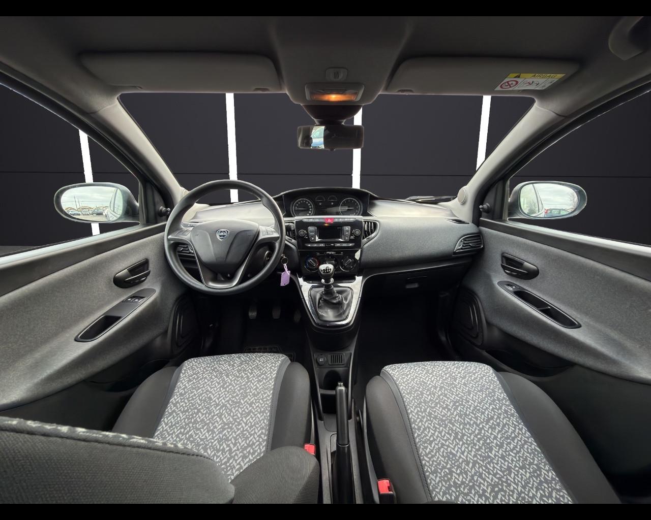 LANCIA Ypsilon 3ª serie - Ypsilon 1.0 FireFly 5 porte S&S Hybrid Silver