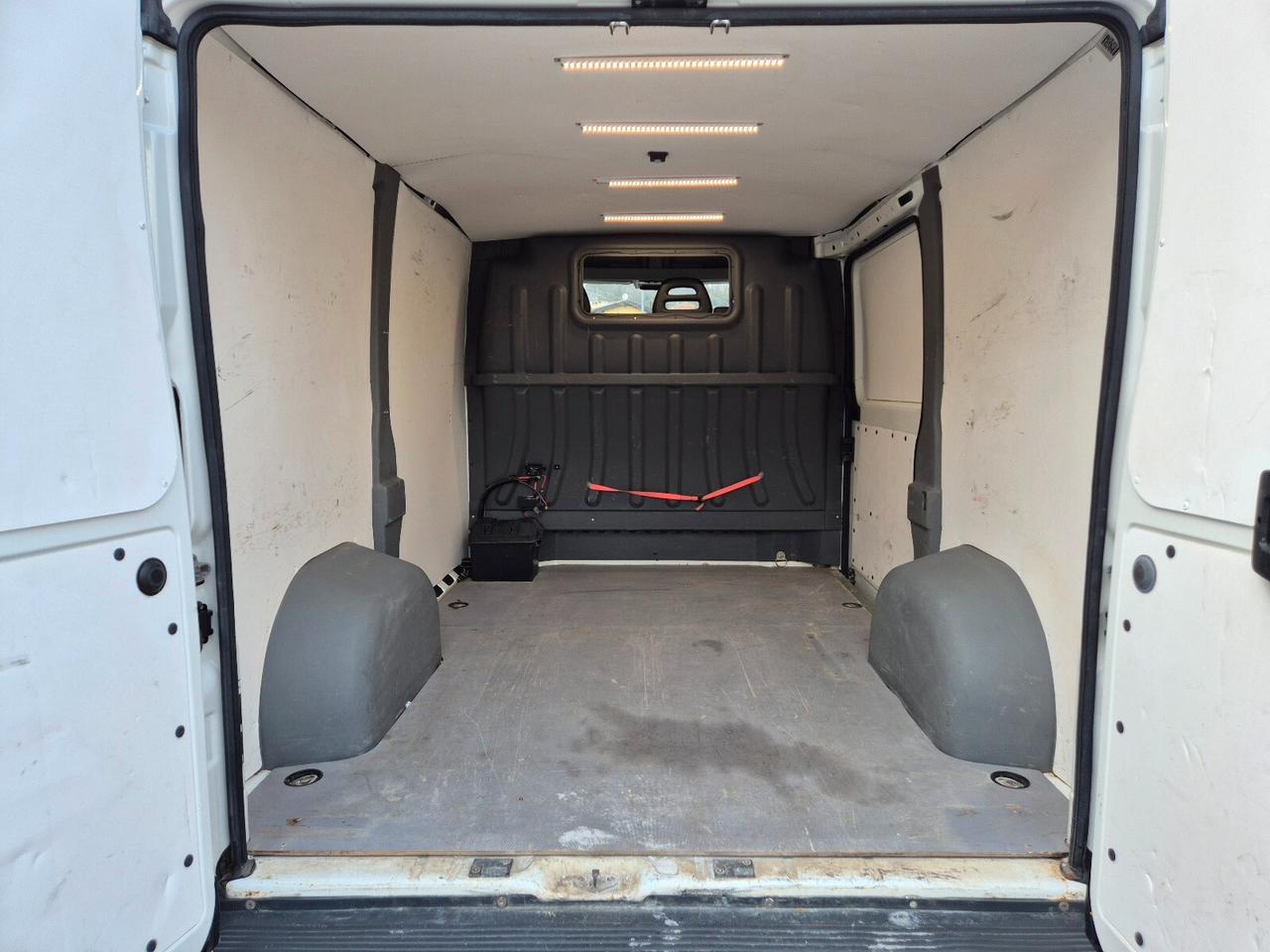 Peugeot Boxer 330 2.0 BlueHDi 130CV PC-TN Furgone