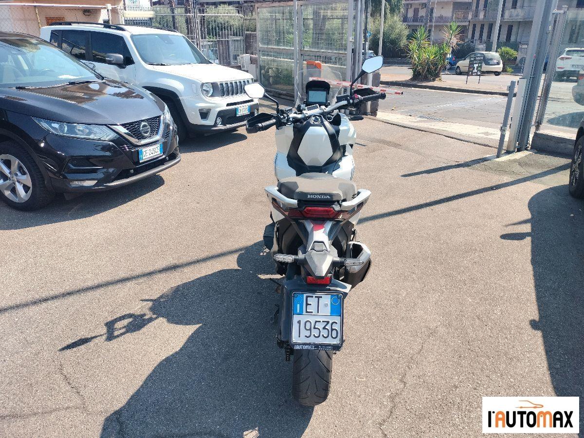 Honda - X-ADV 750 DCT Abs