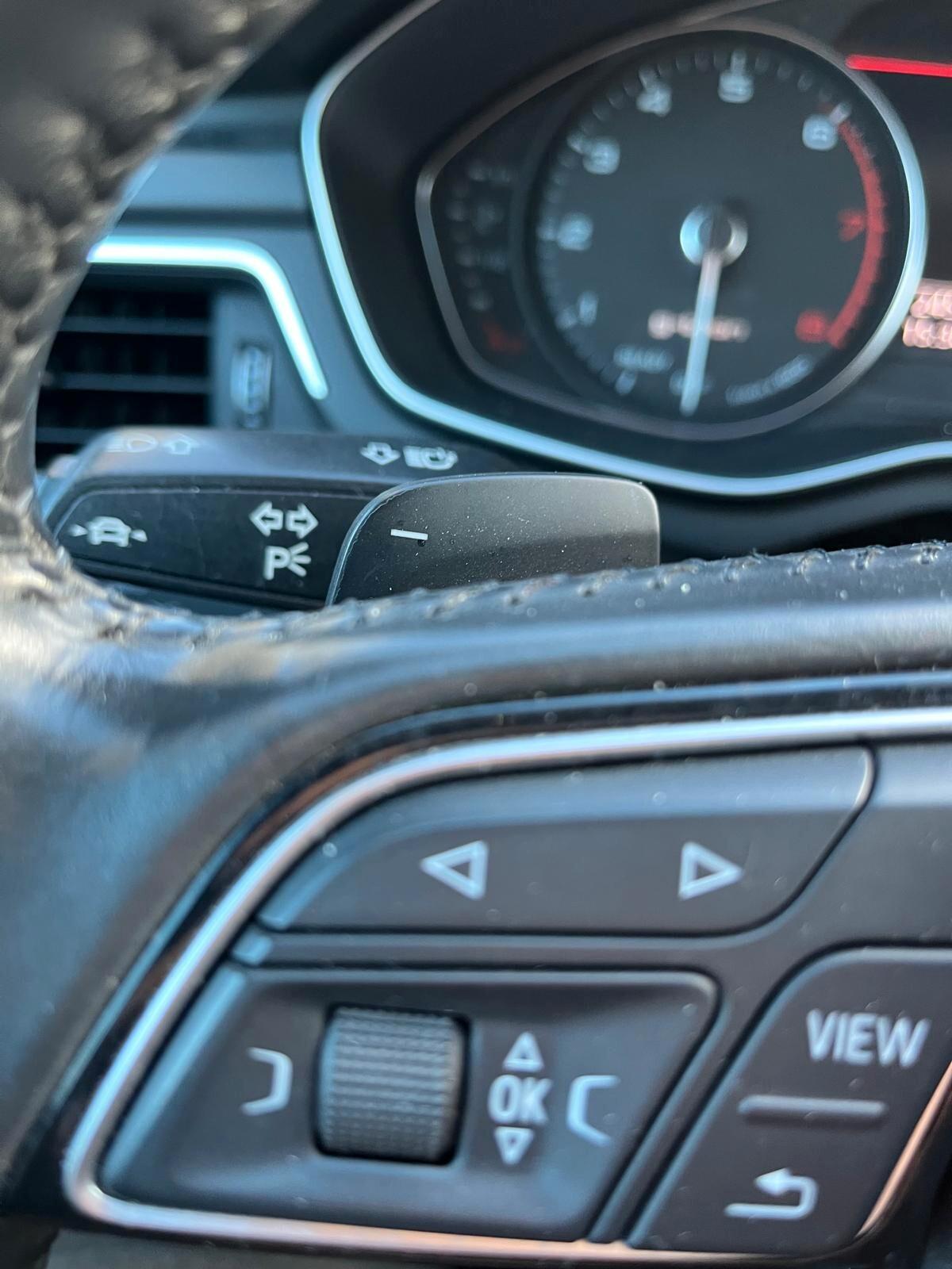 Audi A4 Avant 40 g-tron S tronic Design