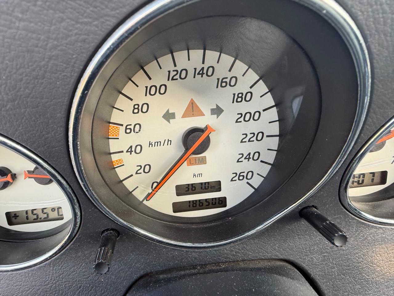 Mercedes-benz SLK 200 cat